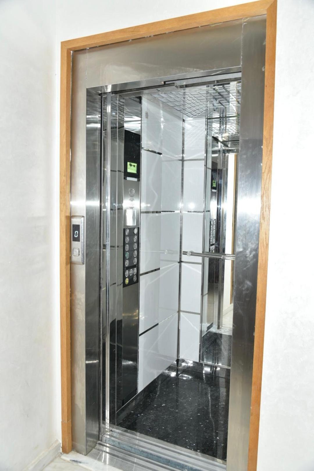 Bright 3-Br In Heart Of Kenitra-Perfect Summer Stay With Parking! Buitenkant foto